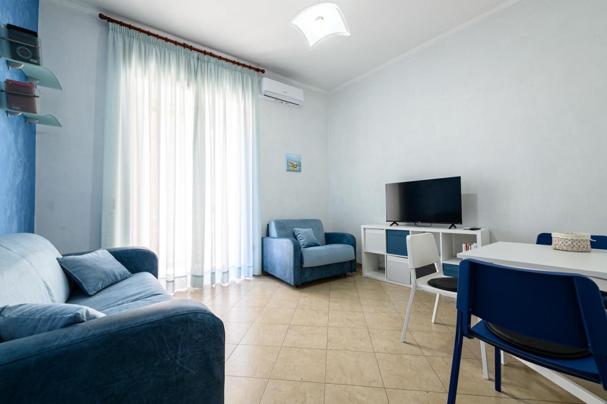 Via Nuova Marina 121 - 2 Appartamento *